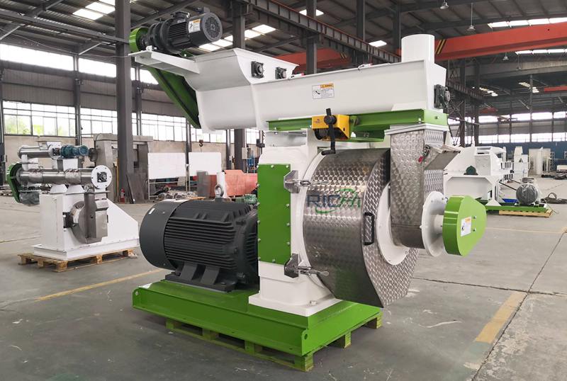 How does an Lucerne pellet mill process this nutrientrich plant into